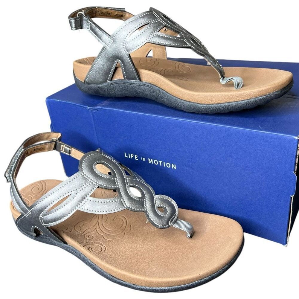 NEW Rockport Women’s Ramona Pewter Sandals 8.5 Wide. (New in original Box)